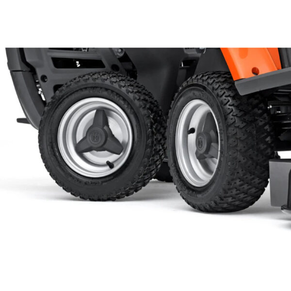 Cortadora frontal Husqvarna R 112C5 con plataforma de corte Combi 85 - modelo 2025 - Imagen 2
