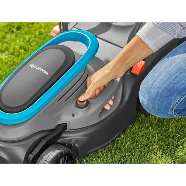 Cortacésped eléctrico GARDENA PowerMax 1200/32 G2 de 1.200 vatios para hasta 300 m² - Imagen 2